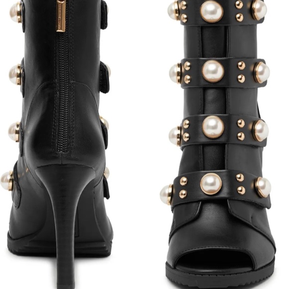 Karl Lagerfeld Shoes - NEW Karl Lagerfeld Brayden Bootie - SIZE 9
